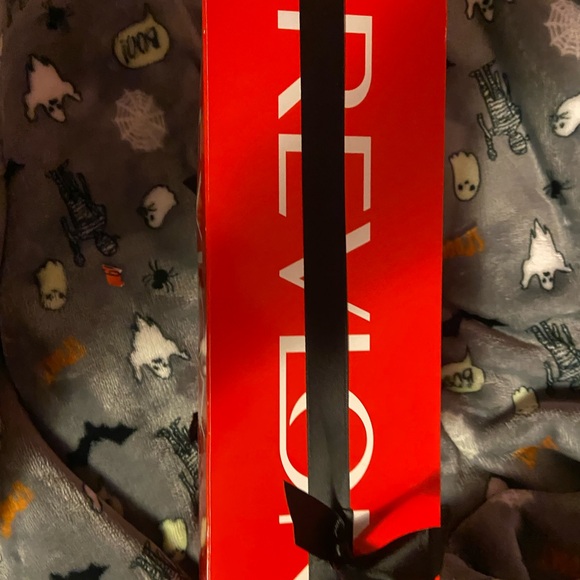 This product is a hair straightener brush it’s unopened and never been used - Picture 4 of 4